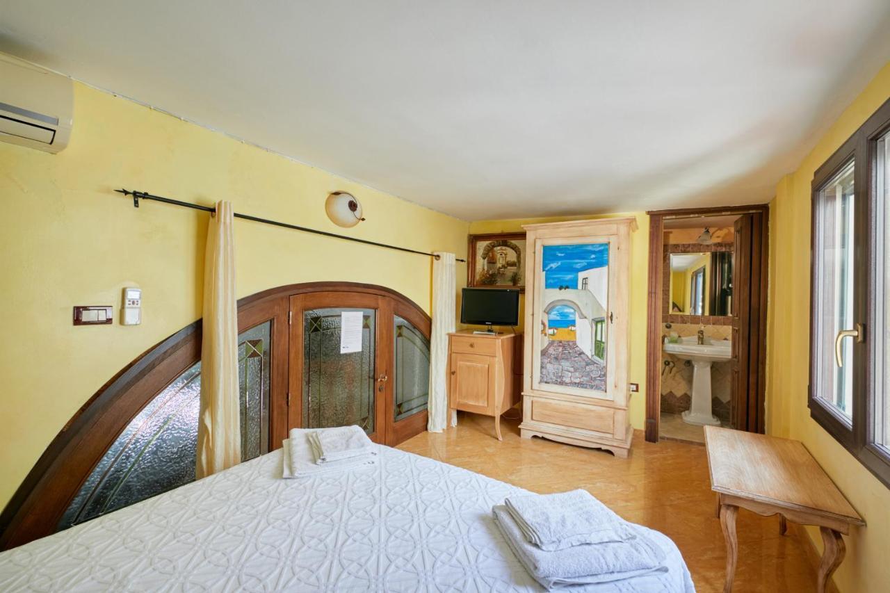 Centro Storico Rooms Gallipoli Exterior photo
