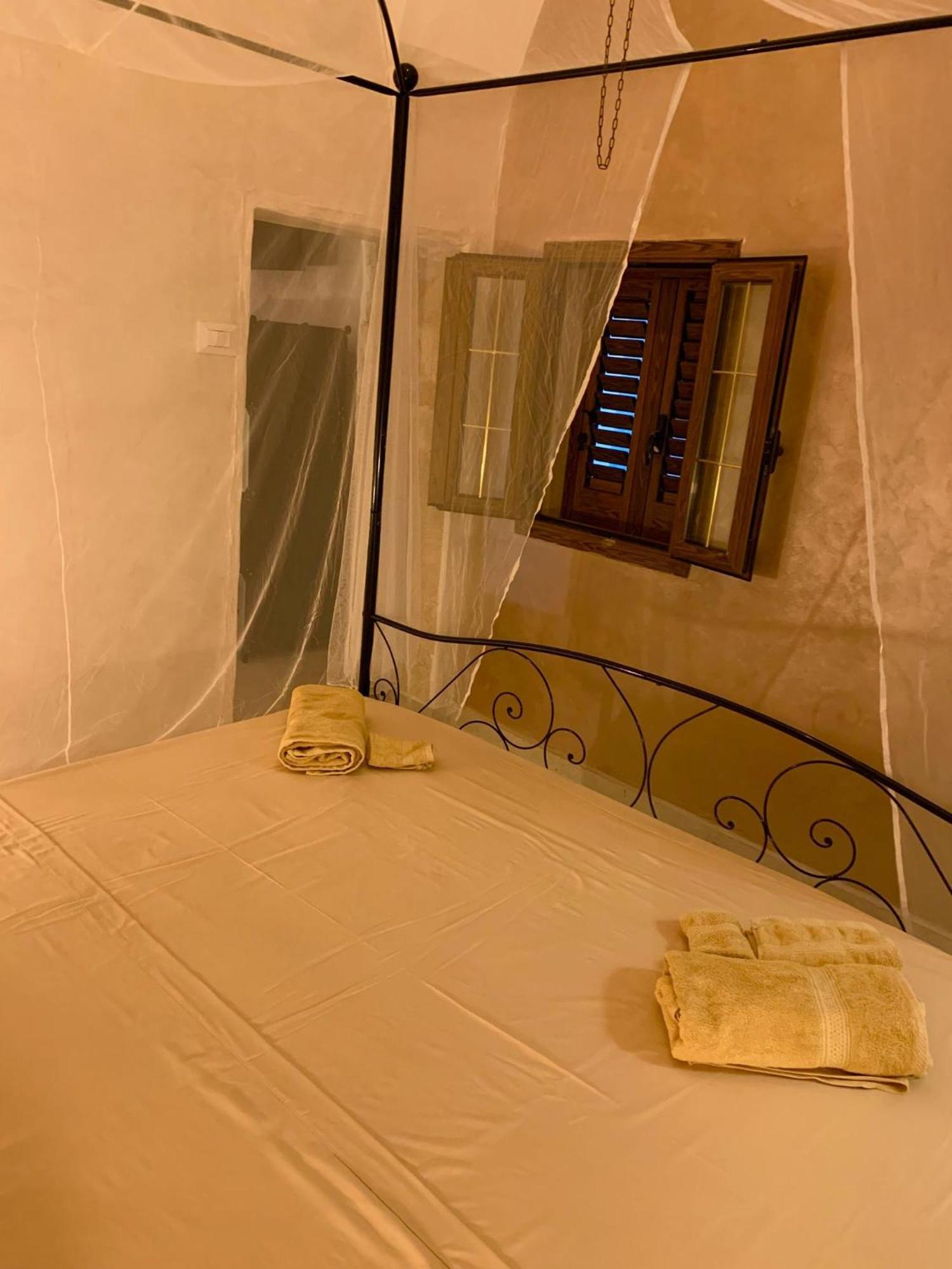Centro Storico Rooms Gallipoli Exterior photo